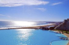 1º A maior piscina do mundo